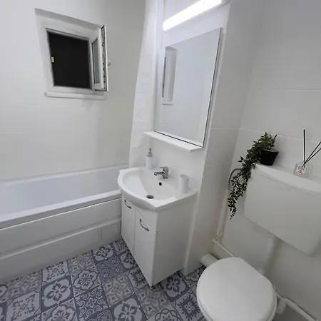 شقة Beachluxe Andreea - 5 Min To